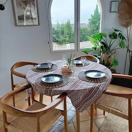 Hotell With Private Pool 4*